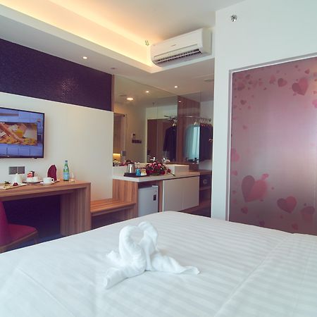 Amerin Hotel Джохор-Бару Экстерьер фото