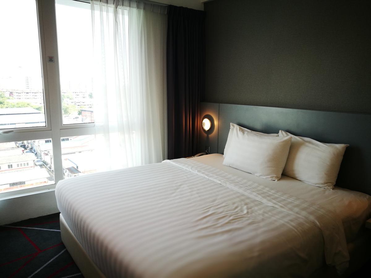 Amerin Hotel Джохор-Бару Экстерьер фото