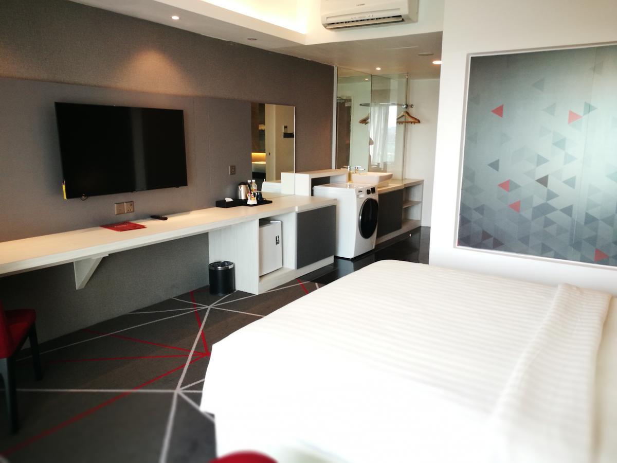 Amerin Hotel Джохор-Бару Экстерьер фото