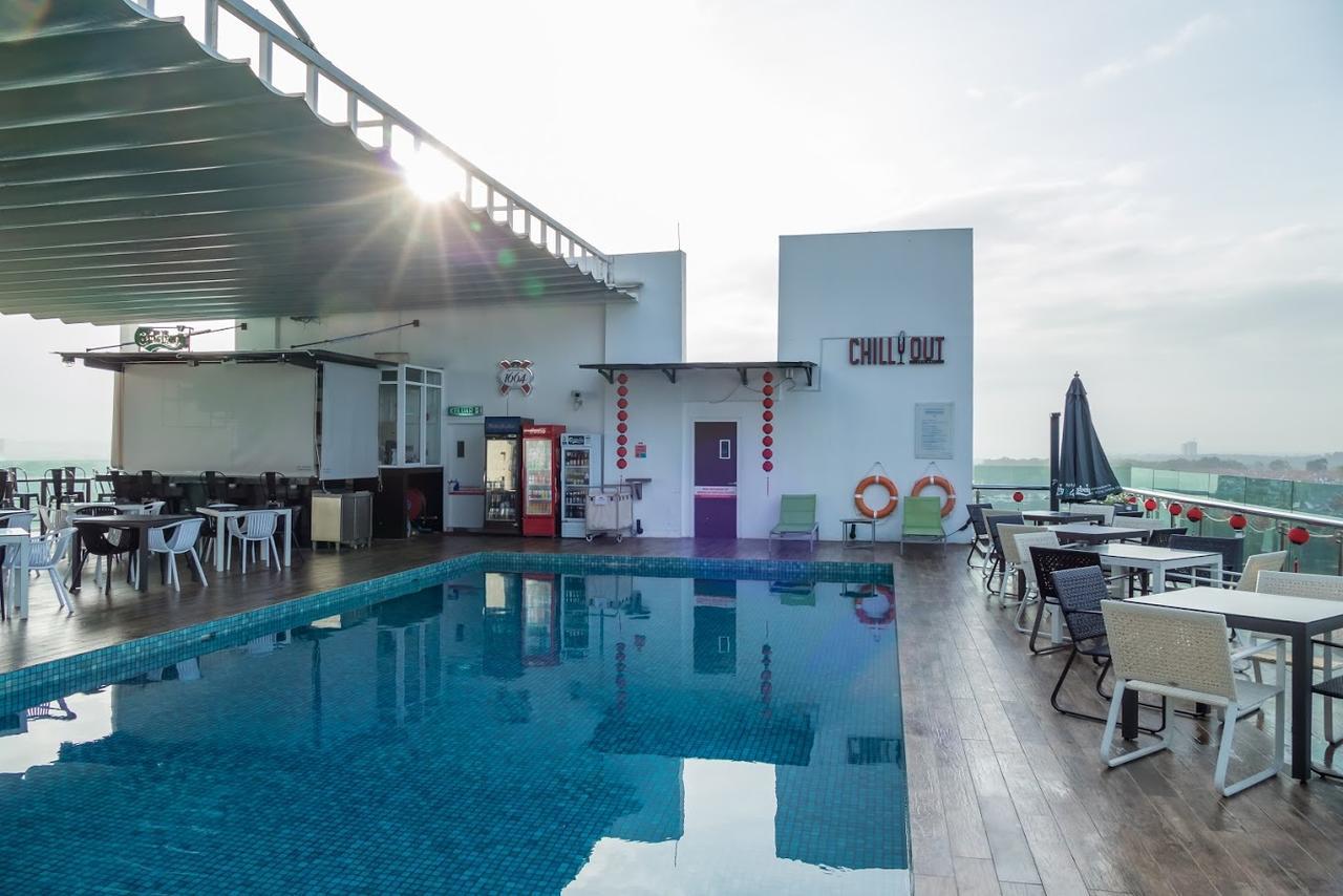 Amerin Hotel Джохор-Бару Экстерьер фото